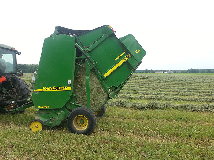 John Deere B-Wrap™ Baler