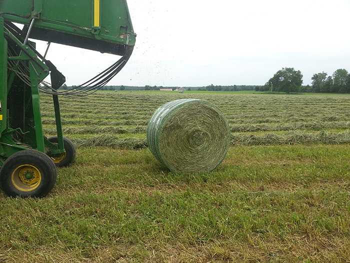 John Deere B-Wrap™ Baler