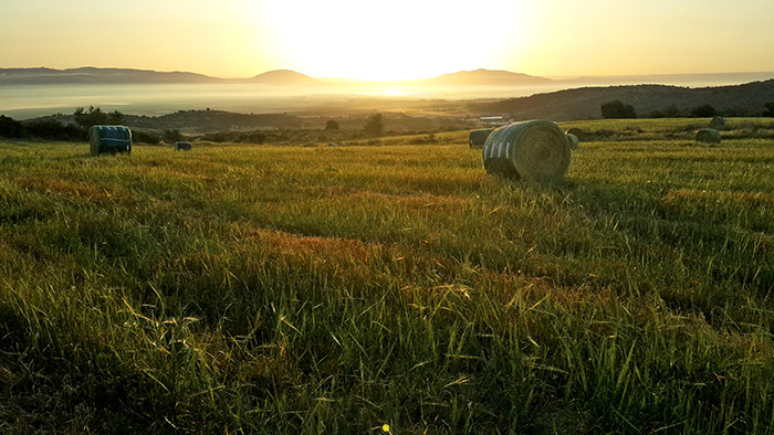 John Deere B-Wrap™ for hay, Silage and straw