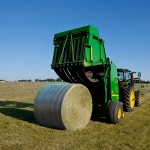 John Deere B-Wrap™ with Tama SCM™ Technology Bale Netwrap